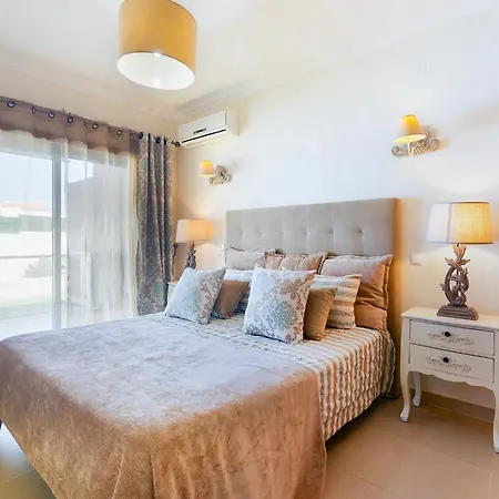 Luxury Condo-pool With Ac And Pool, Close To The By Algarve Dream Holidays Appartamento *